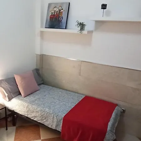 Acogedor Apartamento ¡a 10 Minutos Del Centro De Malaga!