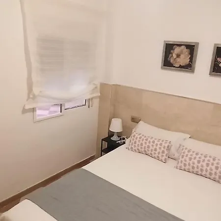 Acogedor Apartamento ¡a 10 Minutos Del Centro De Malaga! Lägenhet